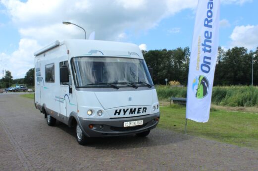 Hymer B 544 integraal treinzit, lange-bank, hefbed, heeft 6 gordels, bj. 1998