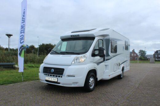 Knaus Sky TI 650 Half-integraal Enkele-bedden Halve-treinzit, Motor-airco, etc, Hagelschade op het dak! ! ! . 2013