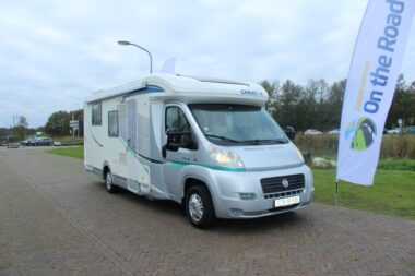 Chausson 78 EB 2.3 MultiJet 130 PK, Half-integraal. Queens-bed verstelbaar, Motor-airco etc.. Bj 2012