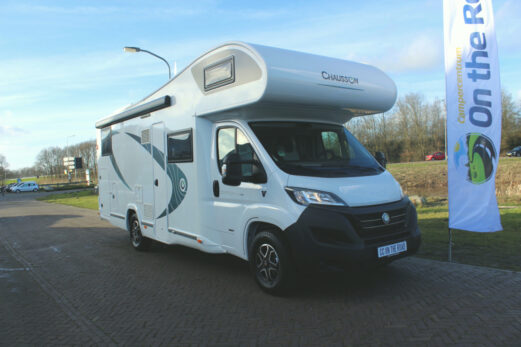 Chausson Ovriga C 717 GA, 2.2 Multijet 140 PK, AUTOMAAT, Alkoof, 5 pers op het kenteken, Enkele-bedden, Draaistoelen, Garage, Motor-airco etc.. Bj. 2022 BTW Camper